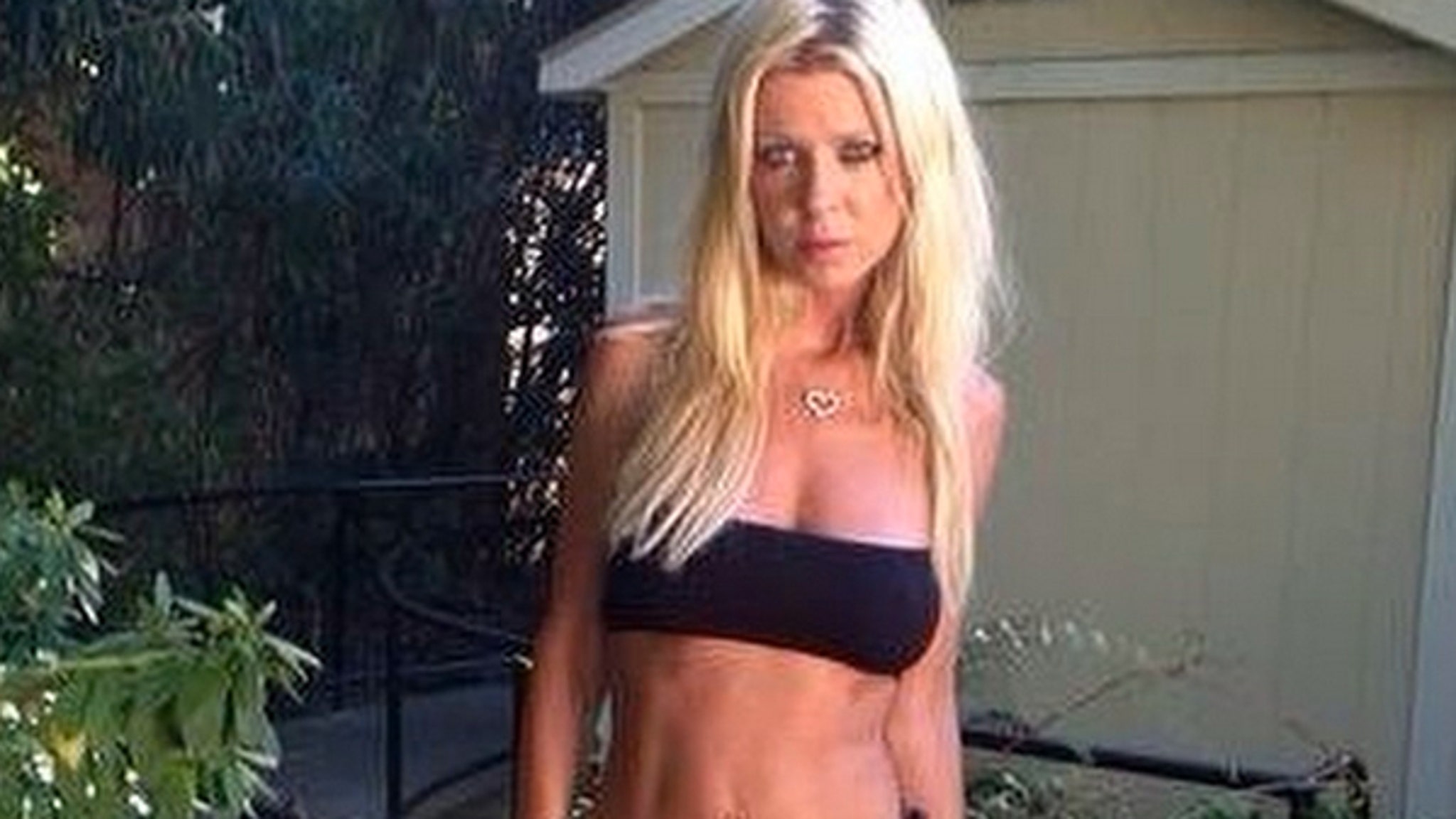 Tara Reid Nudography