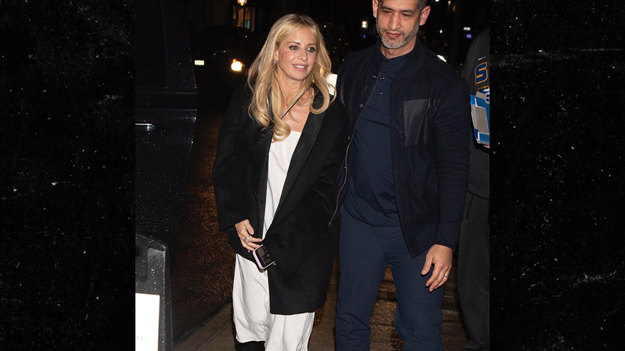 Sarah Michelle Gellar Spotted Out After Slamming Hulu Exec Over 'Buffy'