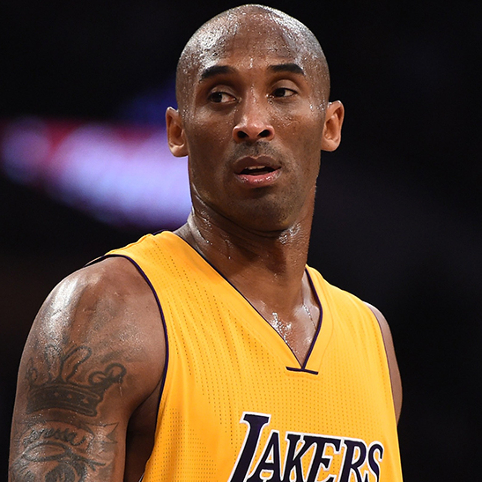 Kobe Bryant to Get Lakers Jersey Retired Before Warriors Game