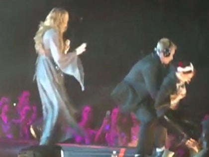 062411_TV_miley_still