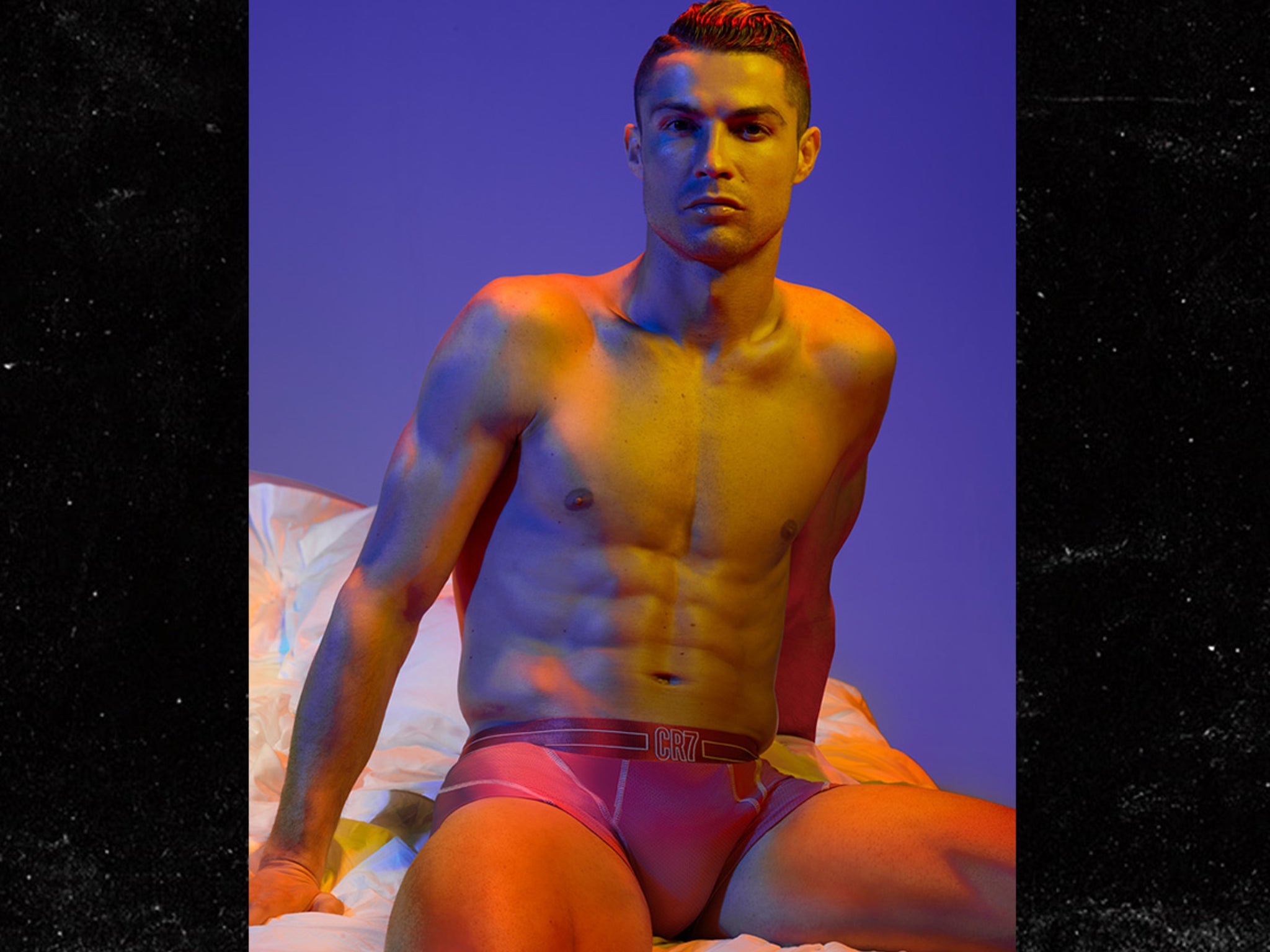 Cristiano Ronaldo Flaunts Bulge For New Underwear Campaign