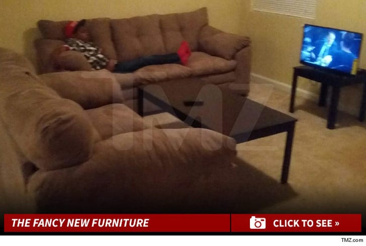 2 Chainz -- The Fancy New Furniture