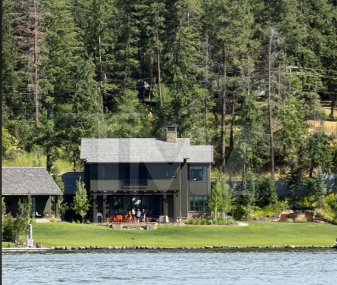 Biebers Kendall Jacob Lake Idaho 7