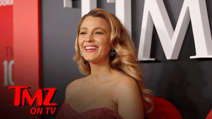 112525_tmx_tv_blake_lively_kal