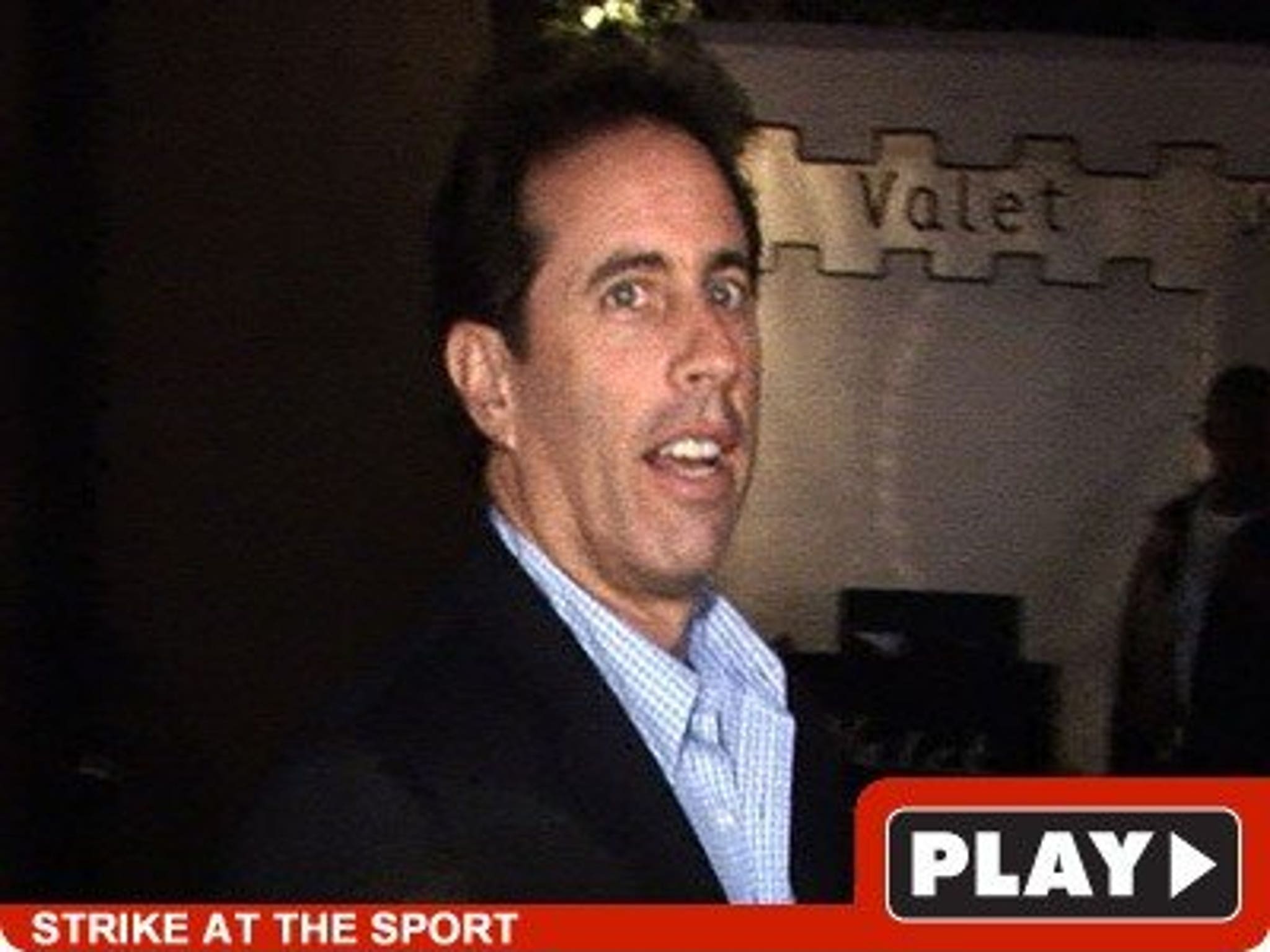 Jerry Seinfeld Takes a Swing at the Yankees