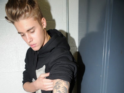 justin_bieber_arrest_photos_tattoos_019