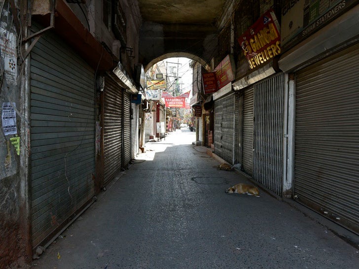 India Streets Empty After Coronavirus Lockdown