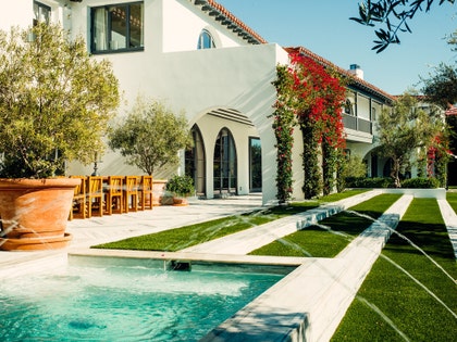 Lori Loughlin Bel Air Home photos 6