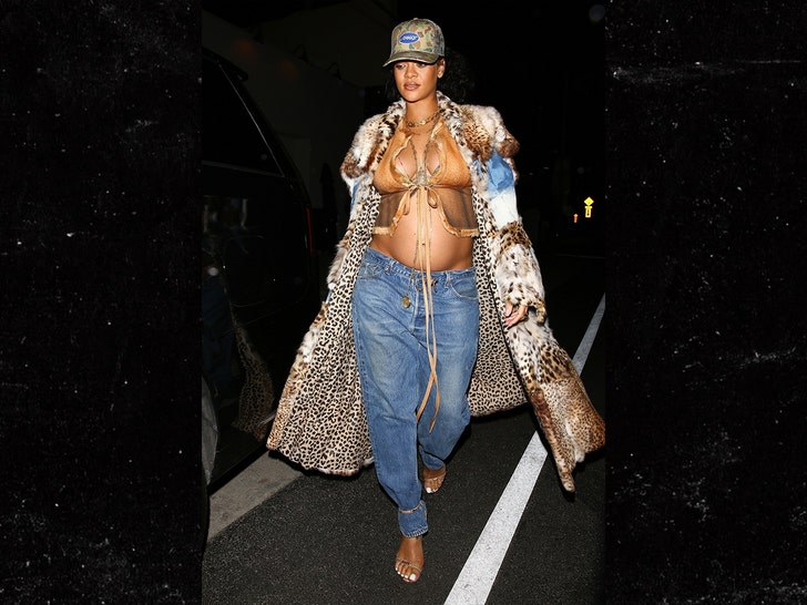 Rihanna Shows Off Her Baby Bump At Fancy L.A. Restaurant
