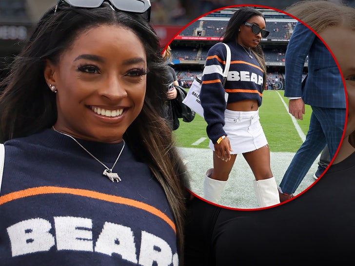 Simone Biles Cheers on Husband Jonathan Owens, Wearing Bears Gear