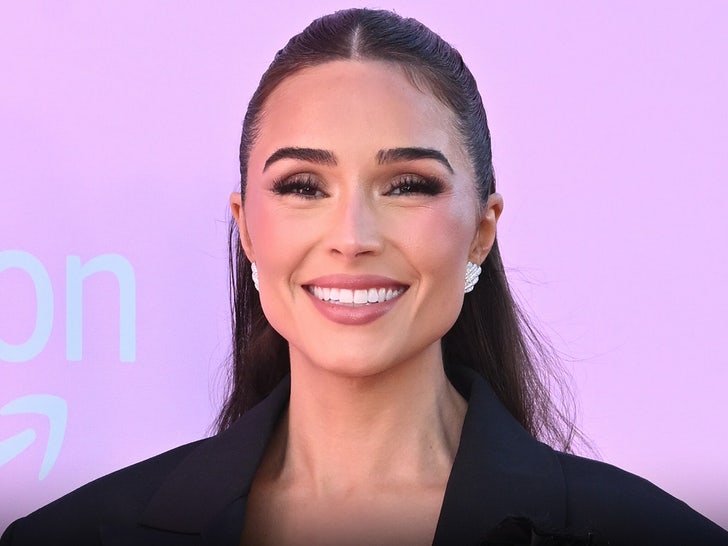 Olivia culpo main gaty