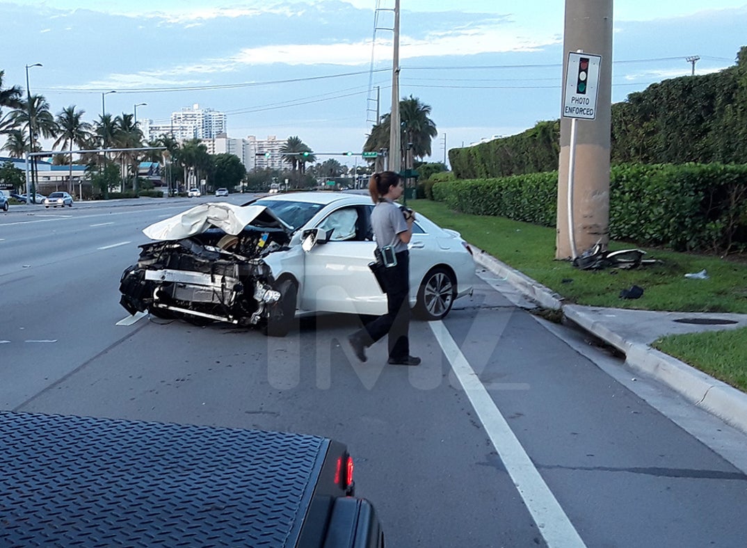Lil Scrappy Car Crash Photos