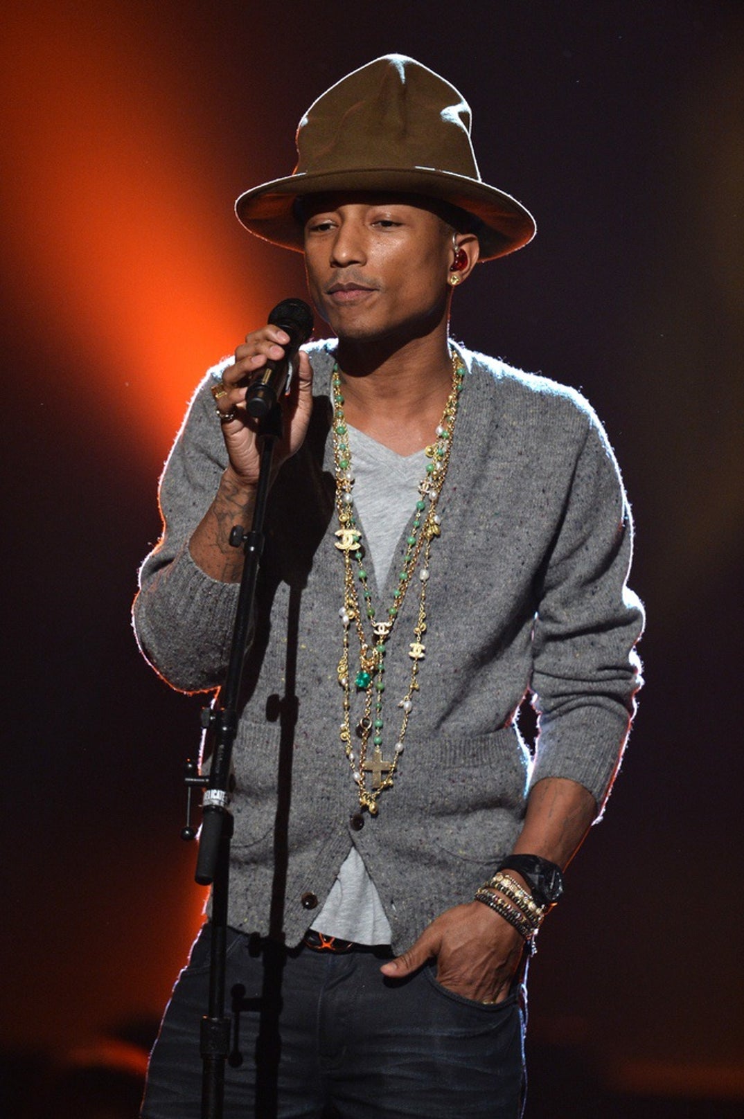 Pharrell’s Giant Hat 2014