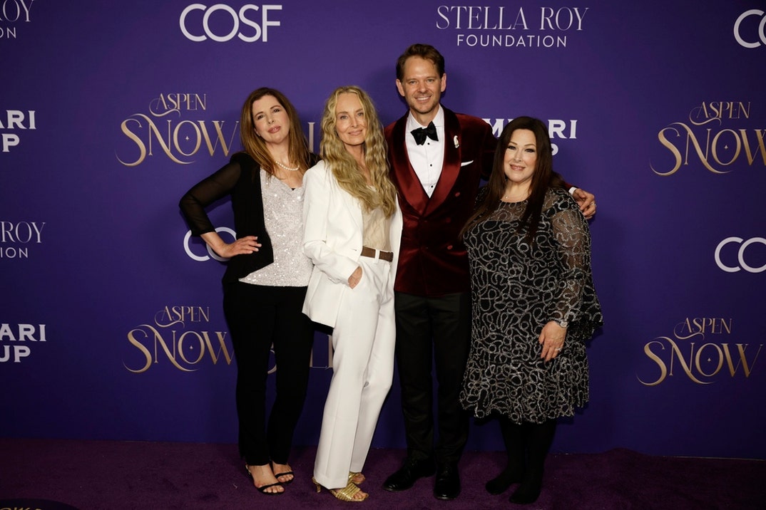 Stars At 4th Annual Snow Ball Gala 13