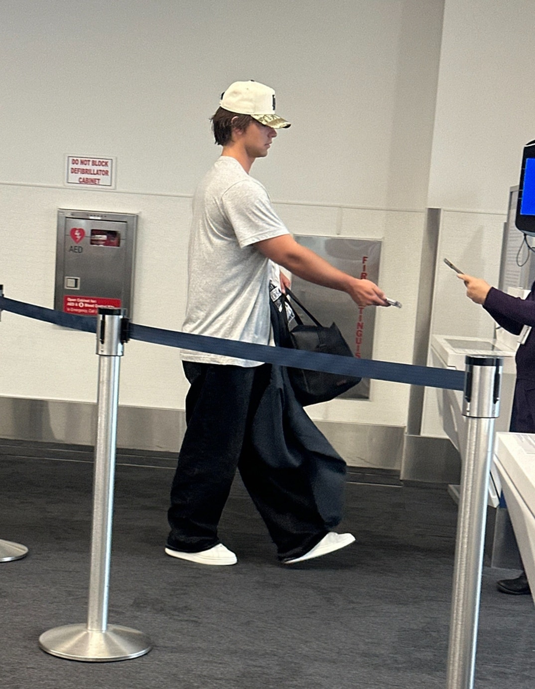 Britney Spears Sean Preston Federline Airport To Zurich 4