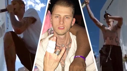 machine-gun-kelly-finger