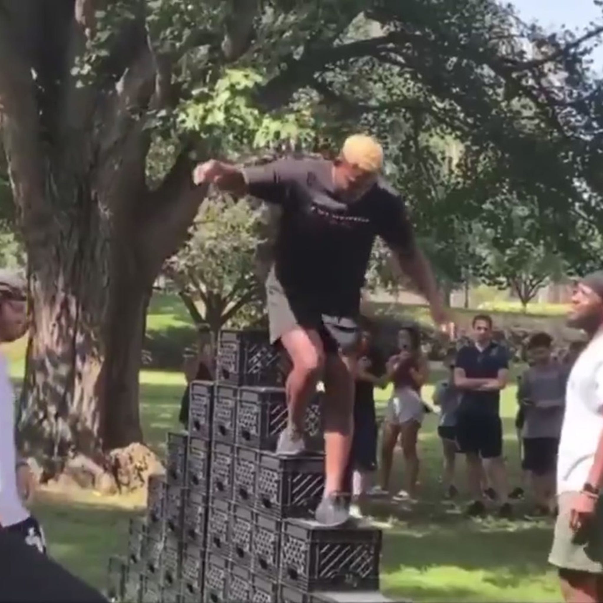 Steelers' JuJu Smith-Schuster appears to take part in dangerous milk crate  challenge