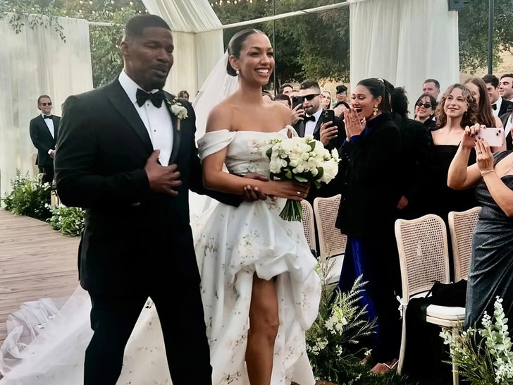 Jamie Foxx Walks Daughter Corinne Down Aisle at Wedding to Joe Hooten