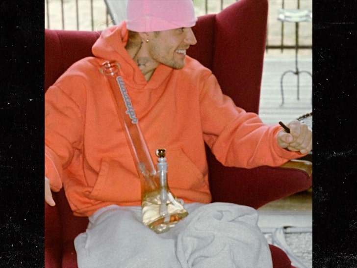 Justin Bieber Smoking and Recording Music In Iceland