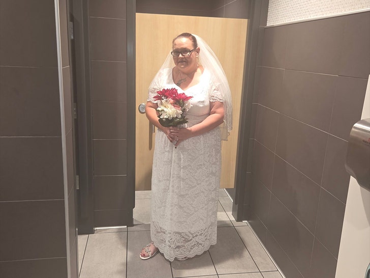 mcdonalds wedding chelsea lozier 1