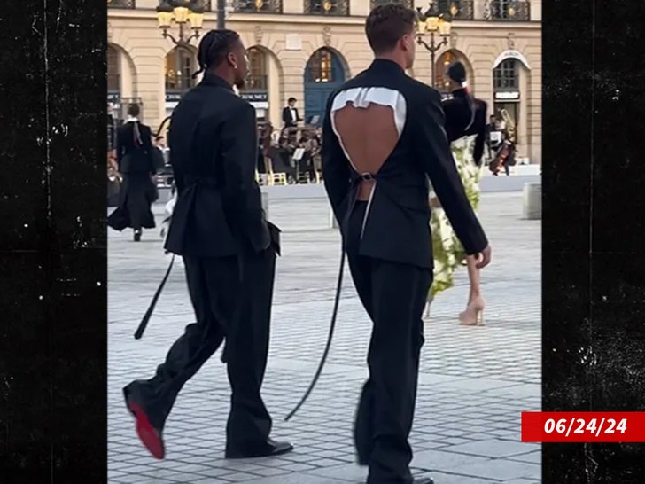 Joe Burrow Says Backless Paris Fashion Week Fit Ruthlessly Roasted 