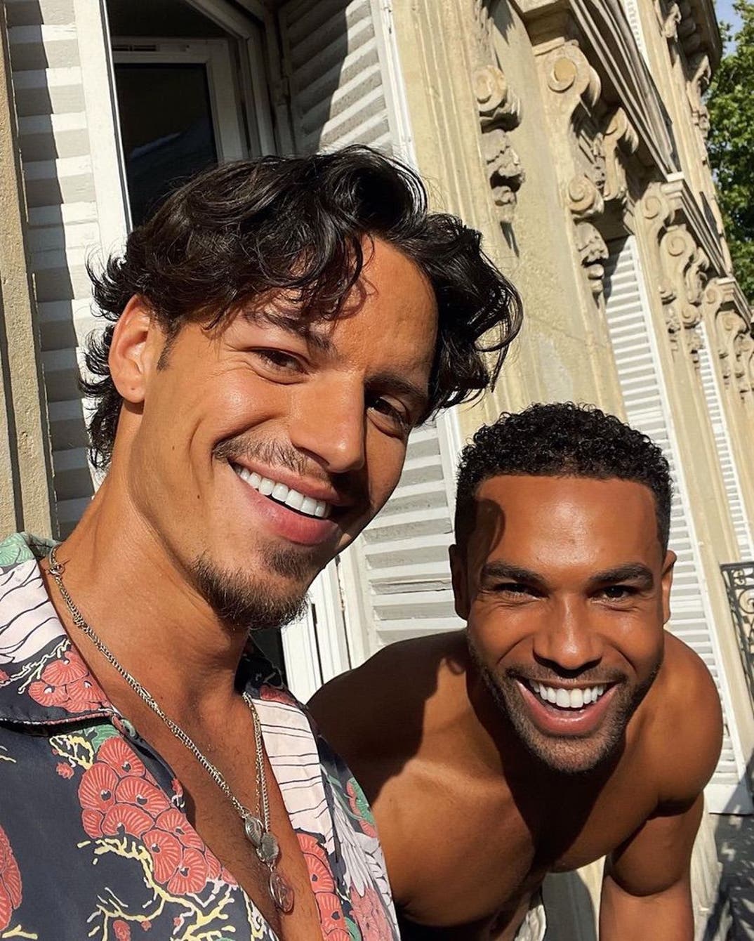 0816 Emily In Paris BTS 41