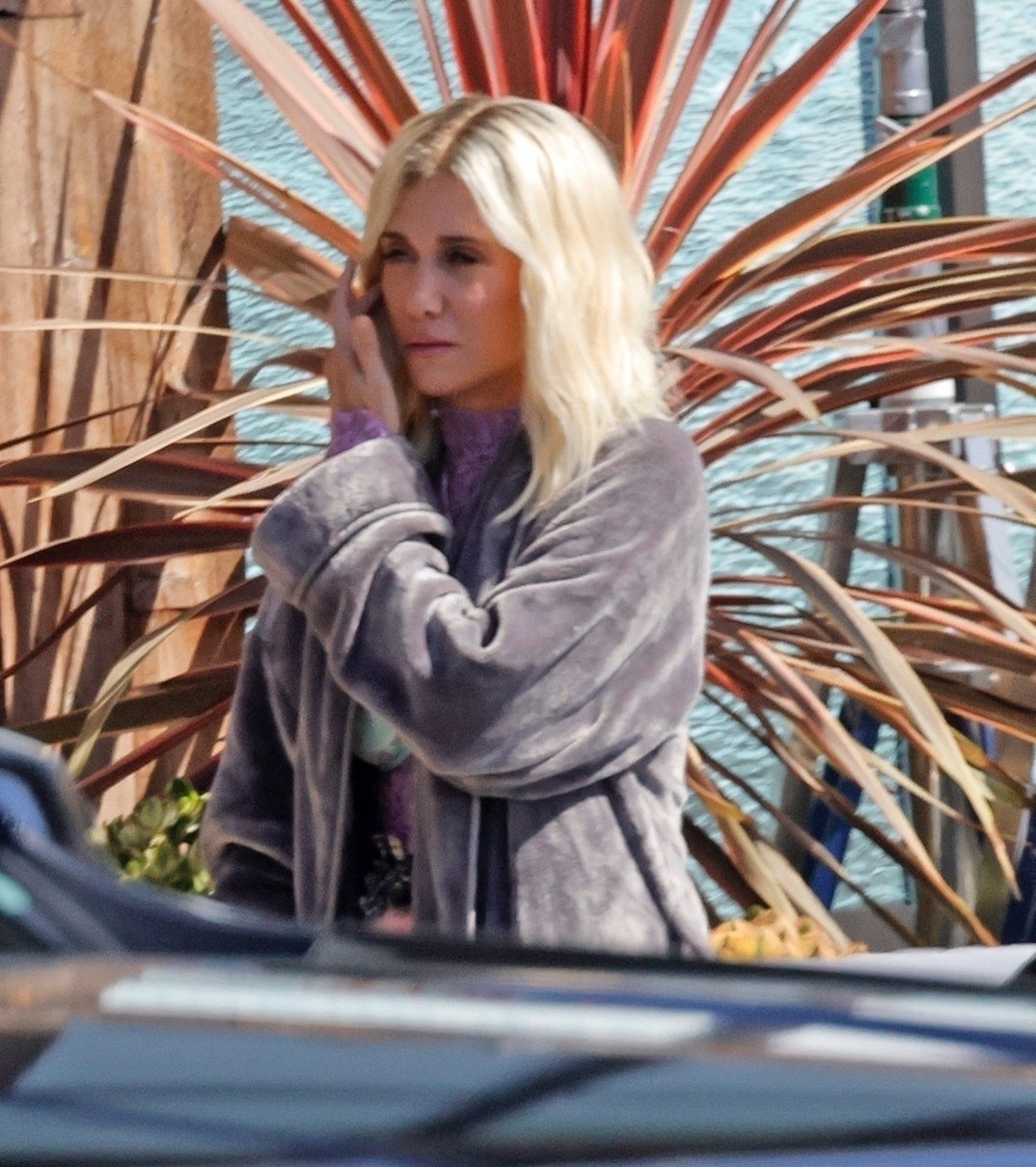 Jonah Hill and Kristen Wiig Playing Rich Twins 5