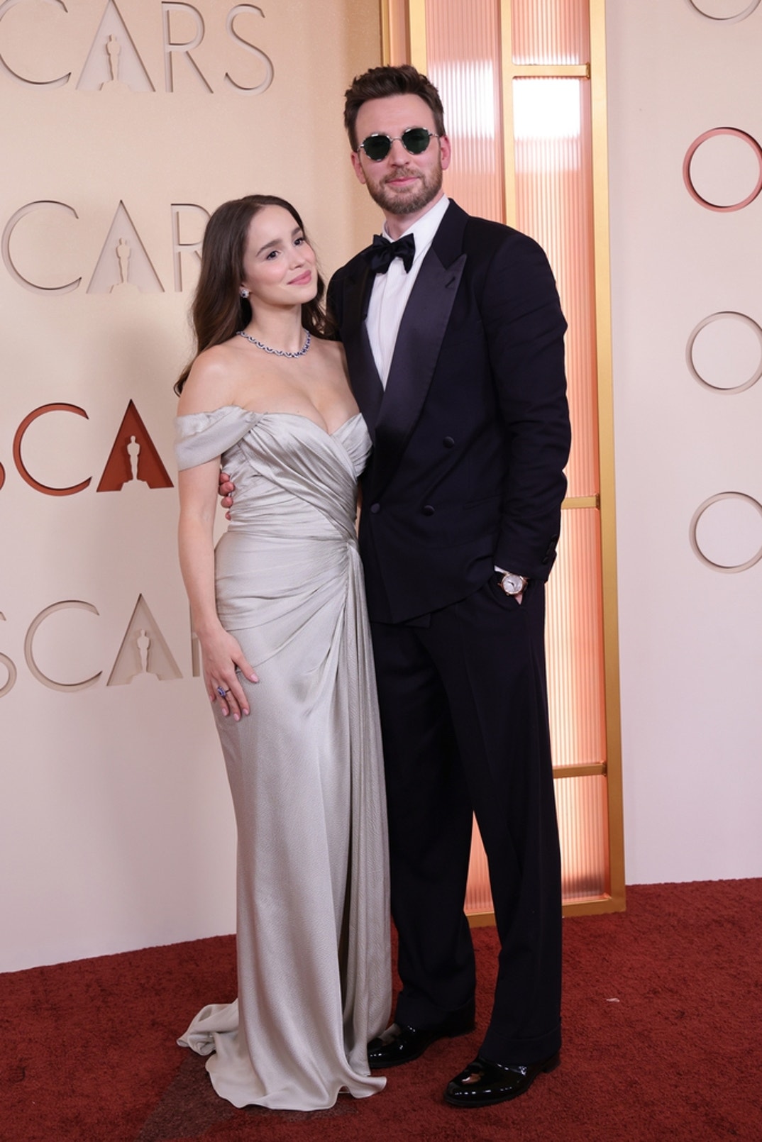 Alba Baptista and Chris Evan