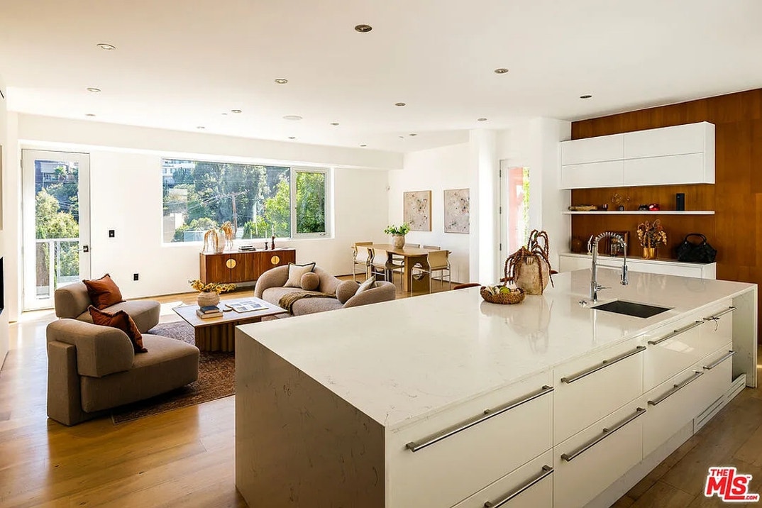 Christine Quinn and Christian Dumontet Home 5