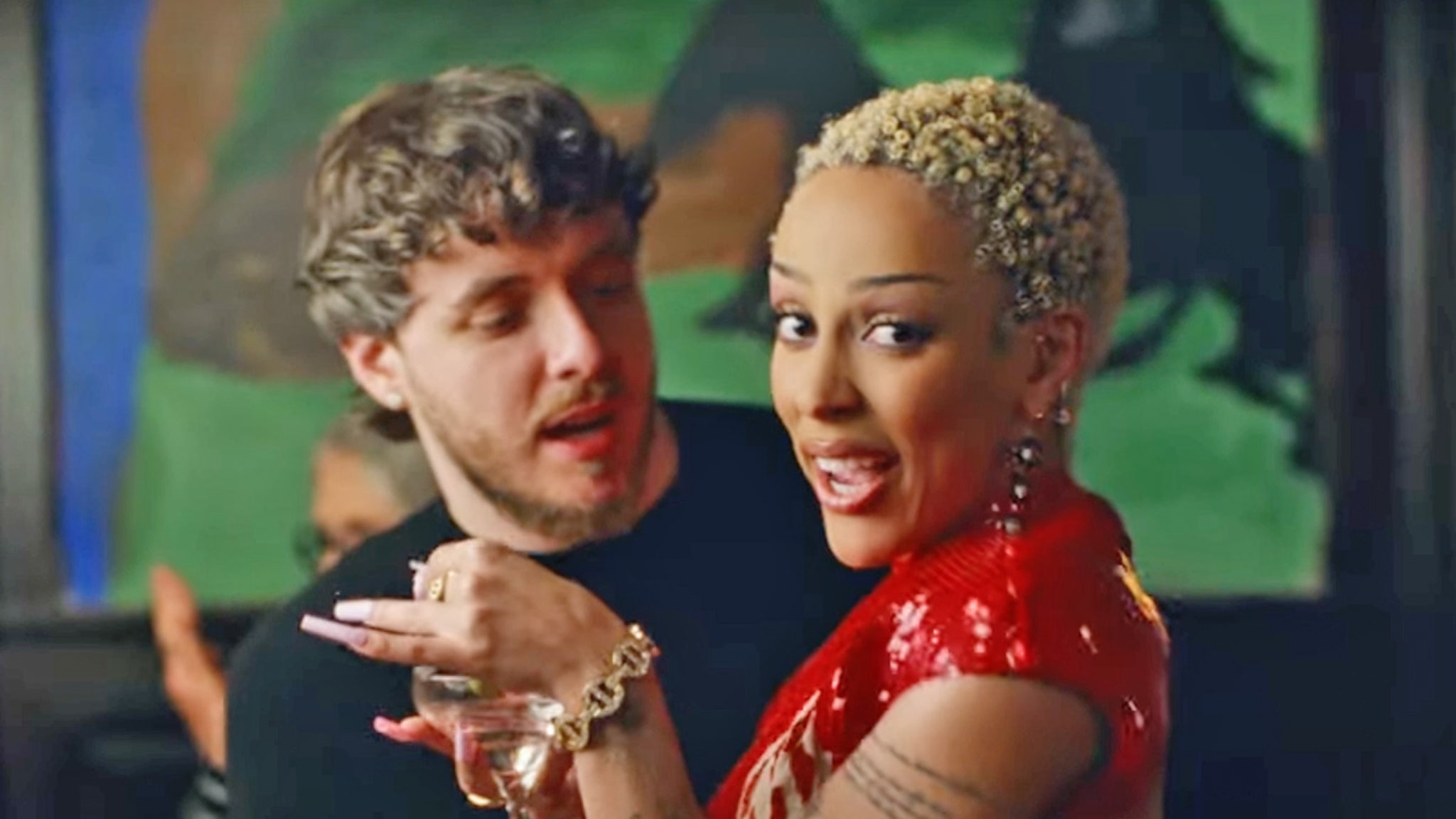 Jack Harlow & Doja Cat Nab Matt Damon, John Mayer Cameos for ‘Just Us’ Vid