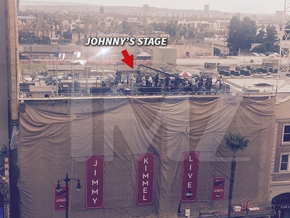 0909-depp-stage-tmz-02