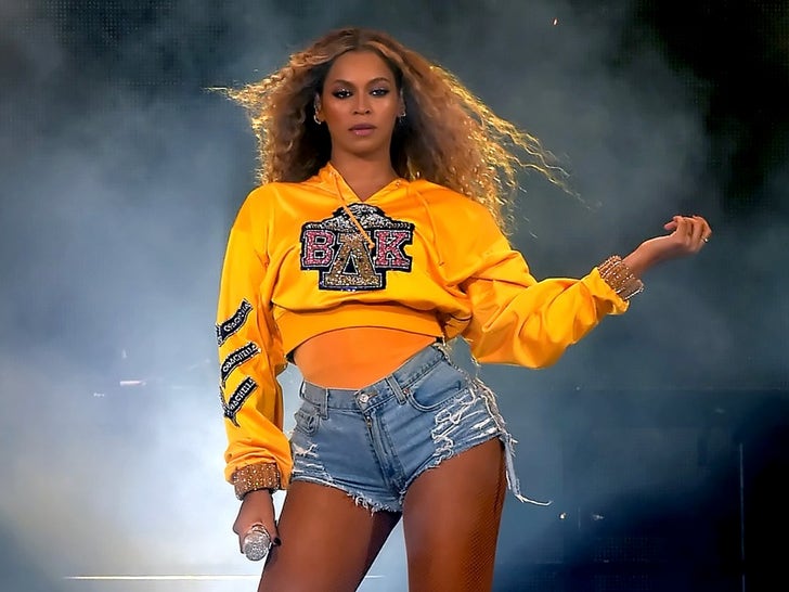 Beyonce's Coachella Performance Pictures