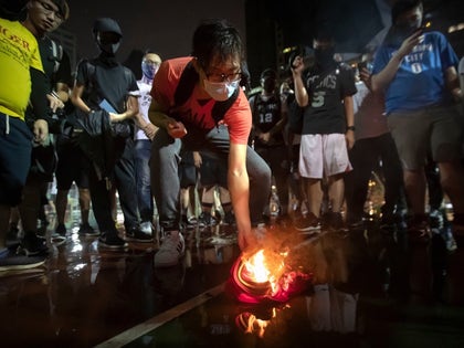 lebron-james-jersey-protest-hong-kong-fire-photos-photos 01