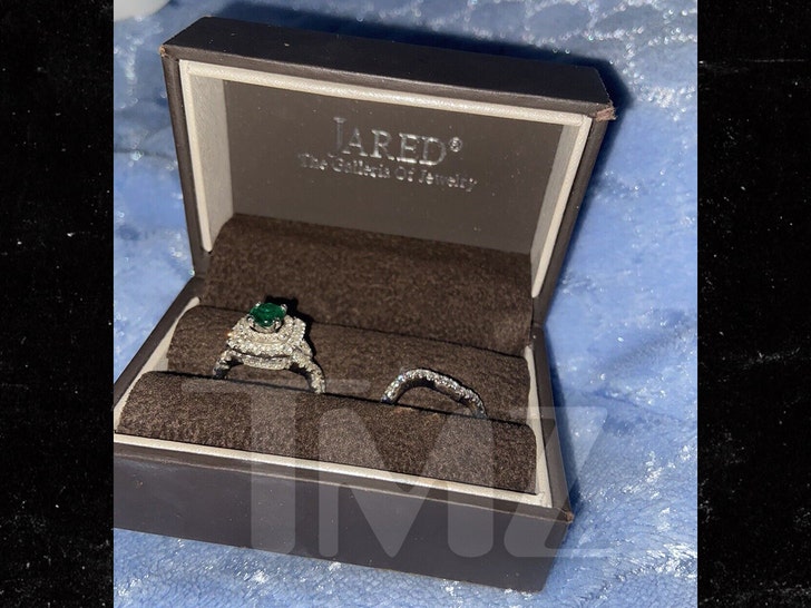 '90 Day Nişanlısı' Andrew Kenton, Eski Nişanlısının Nişan Yüzüğünü Sadece 2 Bin Dolara Satıyor