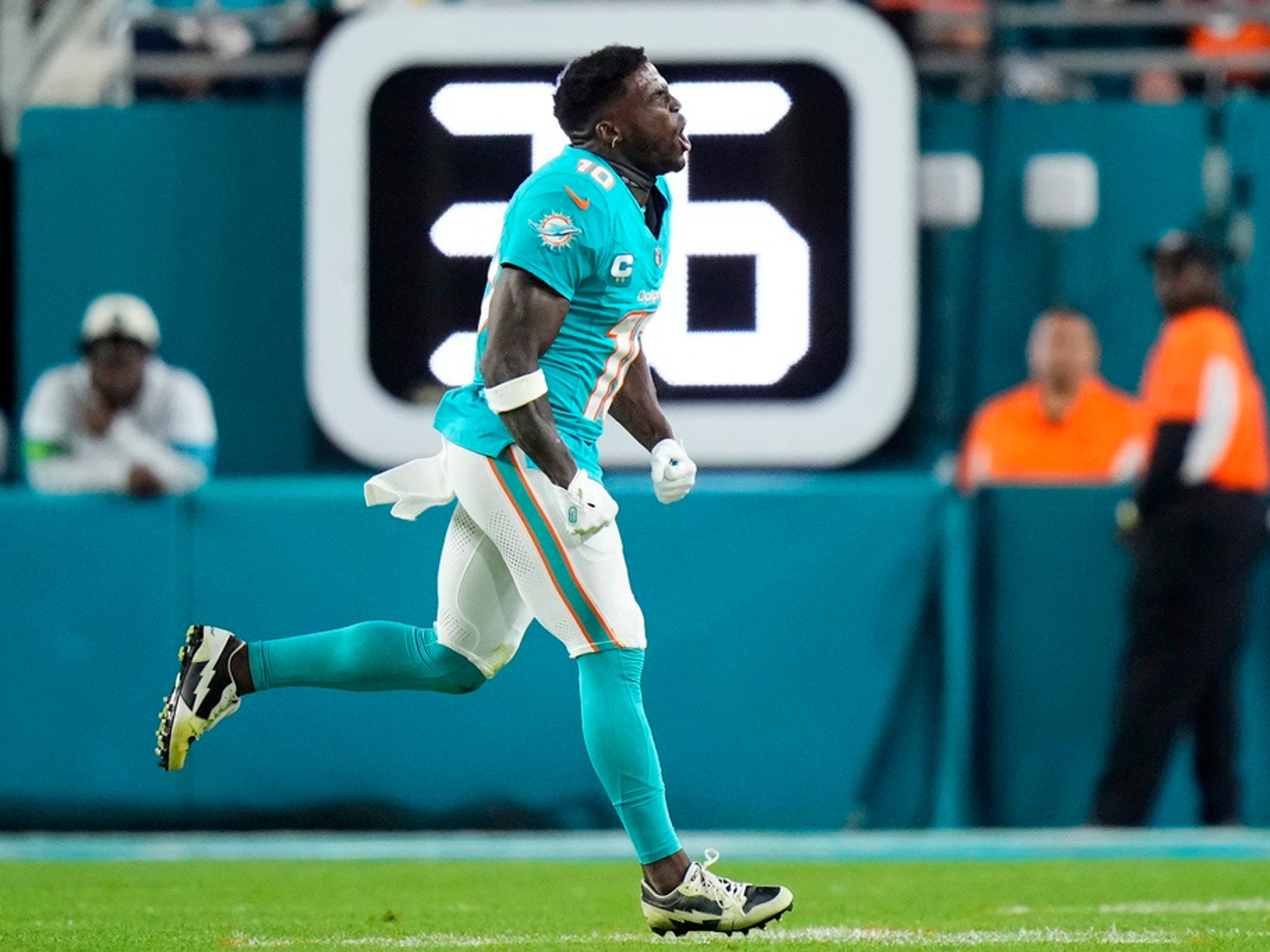 Tyreek Hill On The Field Tyreek Hill On The Field
