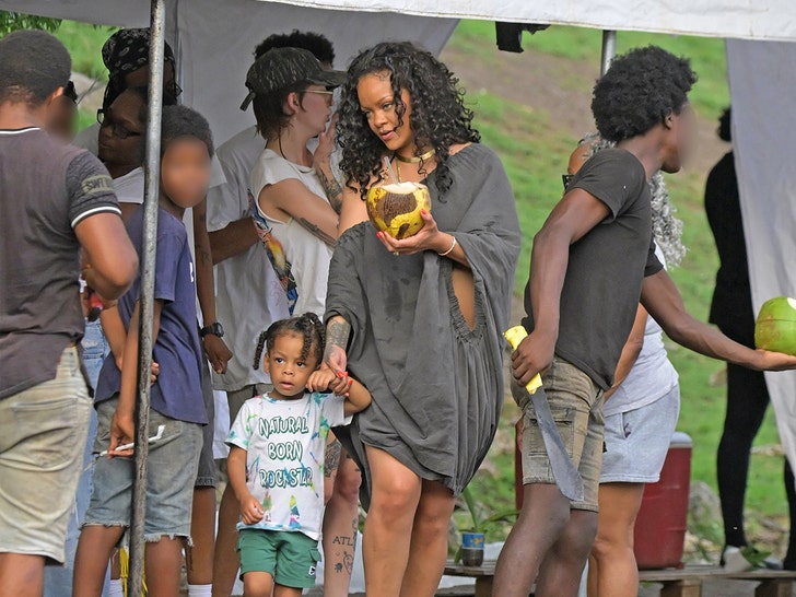 sub-rihanna-backgrid-1