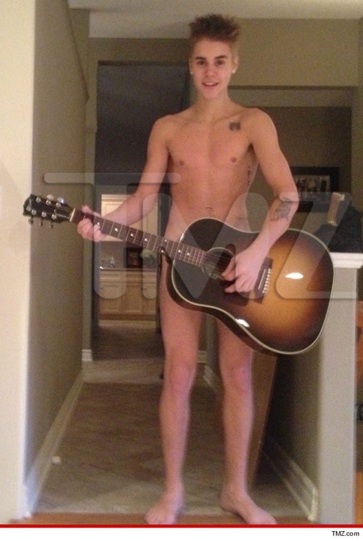 Justin Bieber Nude Guitar