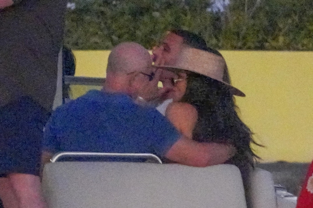 Jeff Bezos Lauren Sanchez Party St Barts 9