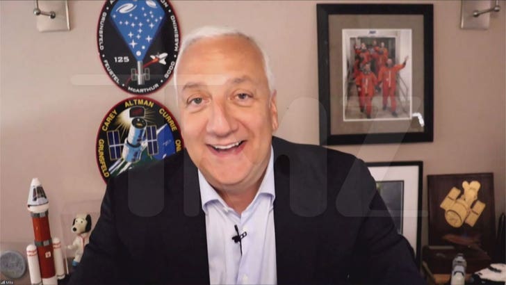 Astronot Mike Massimino, Webb Teleskobunun Evrenin Doğuşunu Gösterebileceğini Söyledi