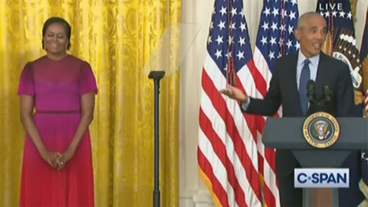 Barack ve Michelle Obama Portreleri Açıklandı, Başkan Biden ile Takıl