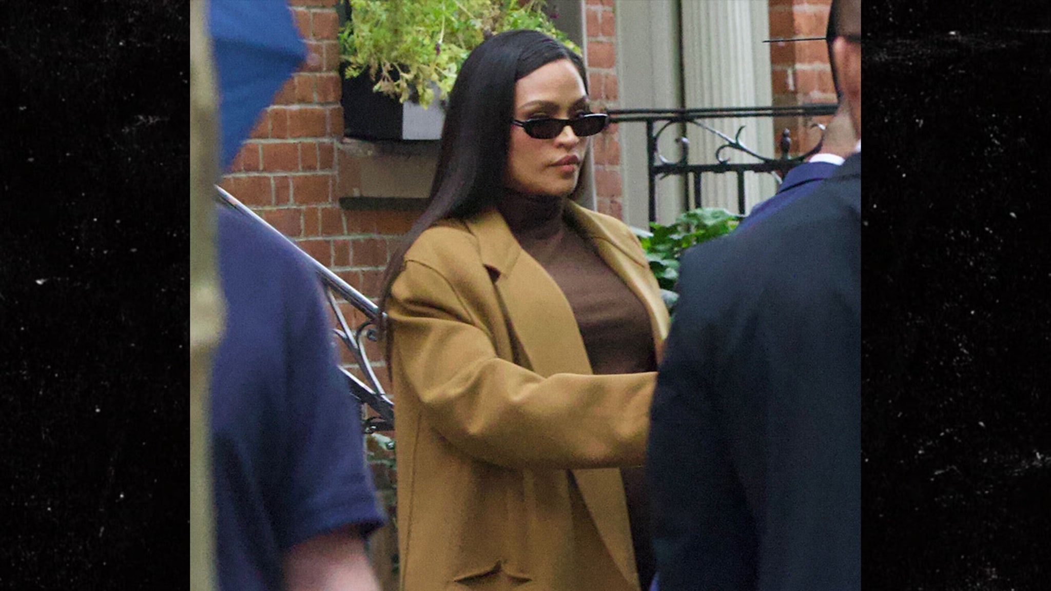 Cassie on Her Way to NYC Courthouse to Testify Against Diddy