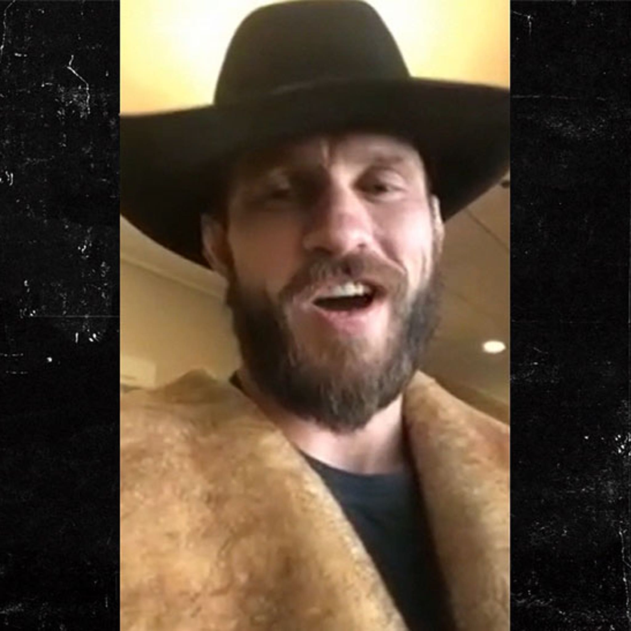 Ufc S Donald Cerrone Rocks Red Dead Redemption 2 Outfit For