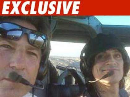 Tommy Lee pilot