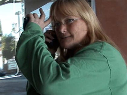 0809_debbie_rowe_tmz_ipad