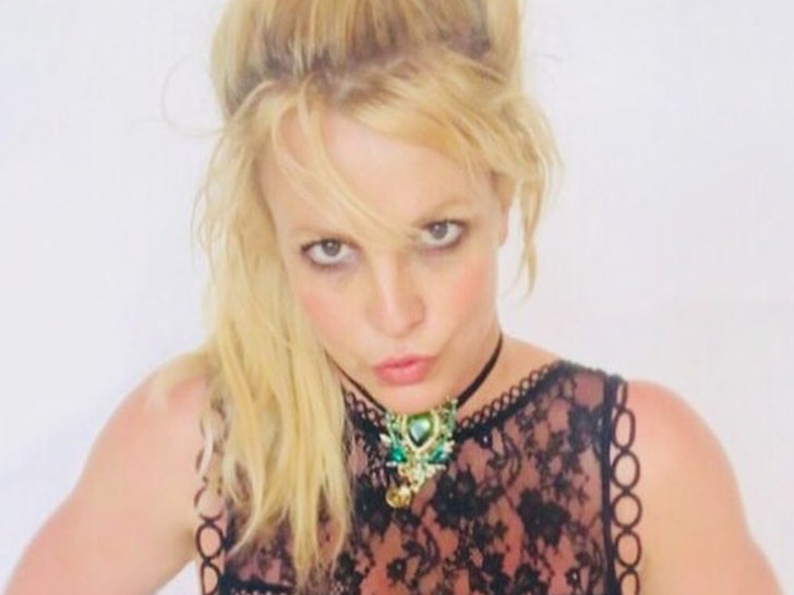 1026-britneyspears-ig-1