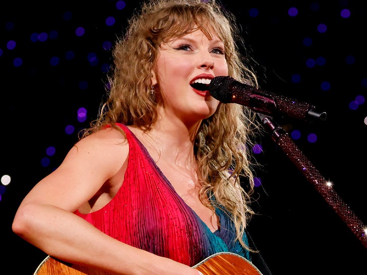 Taylor Swift Ranked No. 2 on Billboard’s Greatest Pop Stars of the 21st Century