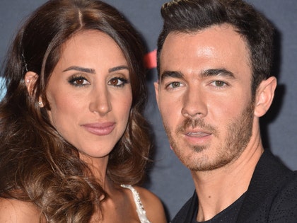 Danielle jonas kevin jonas getty 5