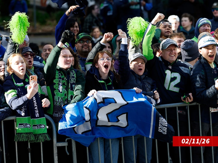 Seattle-Seahawks-parade-sub-getty-1