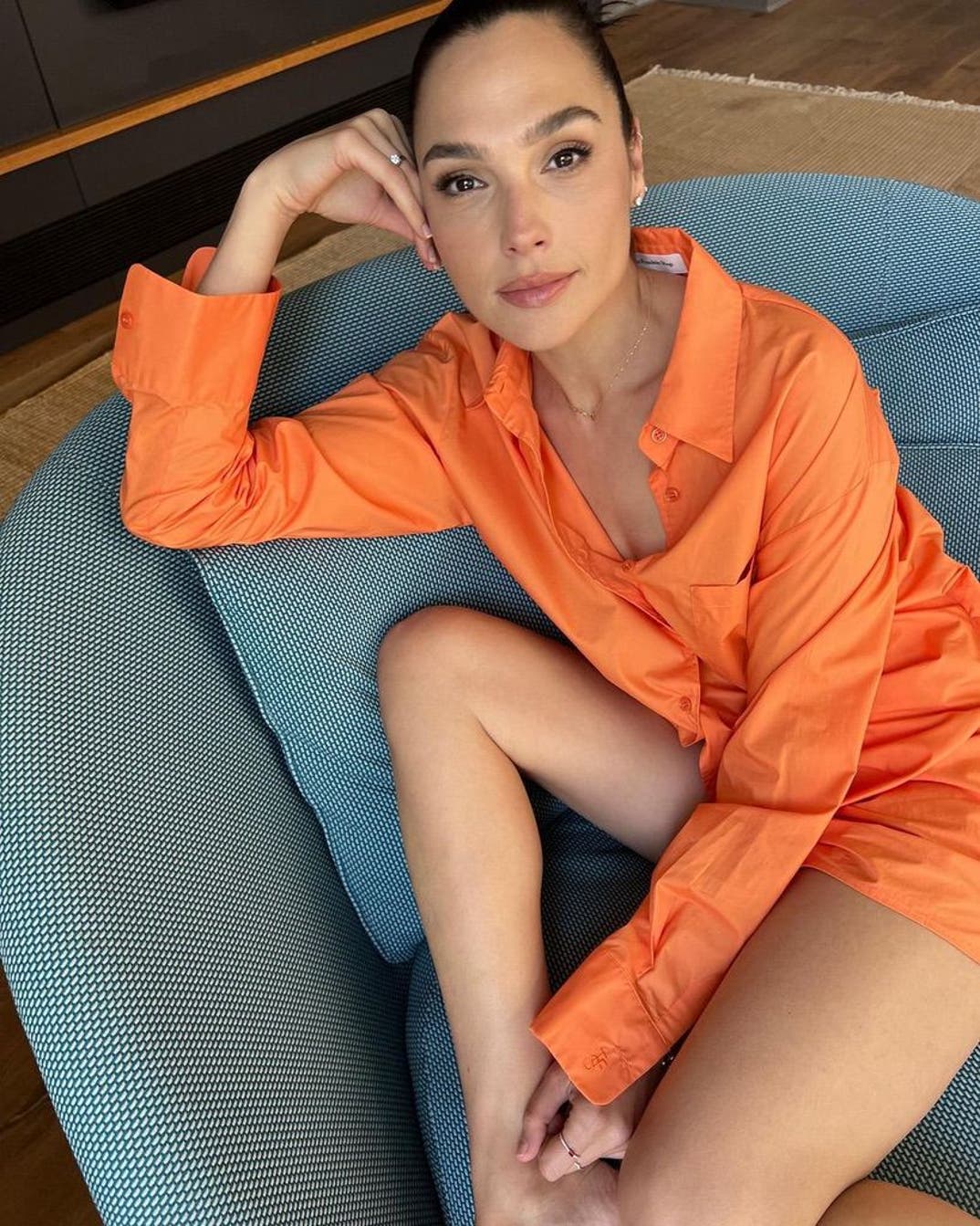 0429 Gal Gadot Hot Shots 6