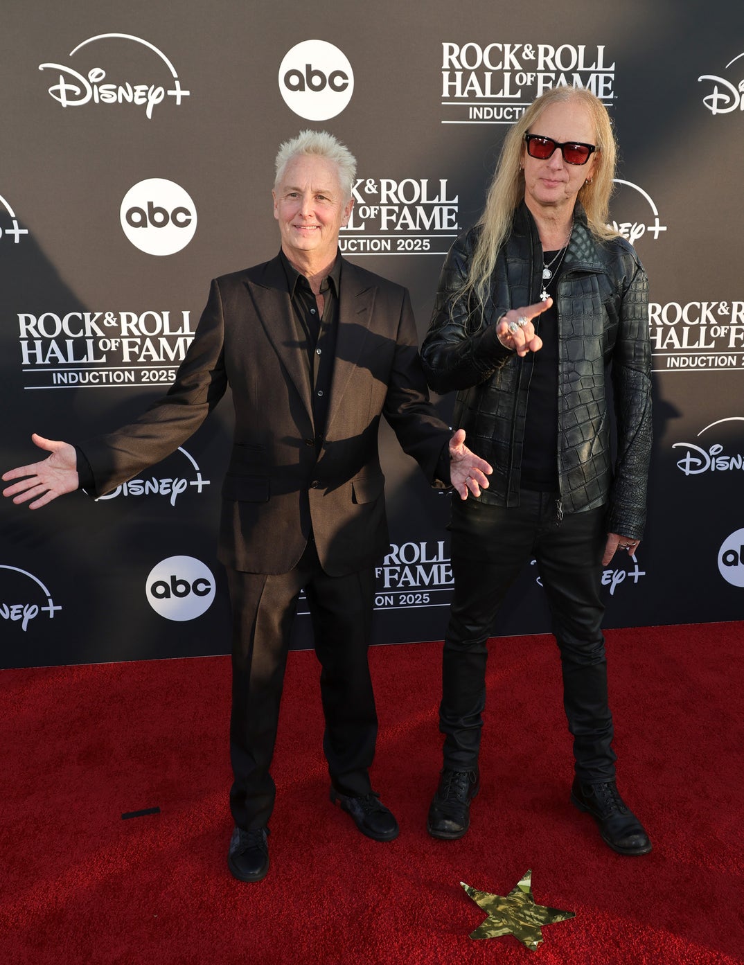 Mike McCready of Pearl Jam and Jerry Cantrell of Alice in Chains